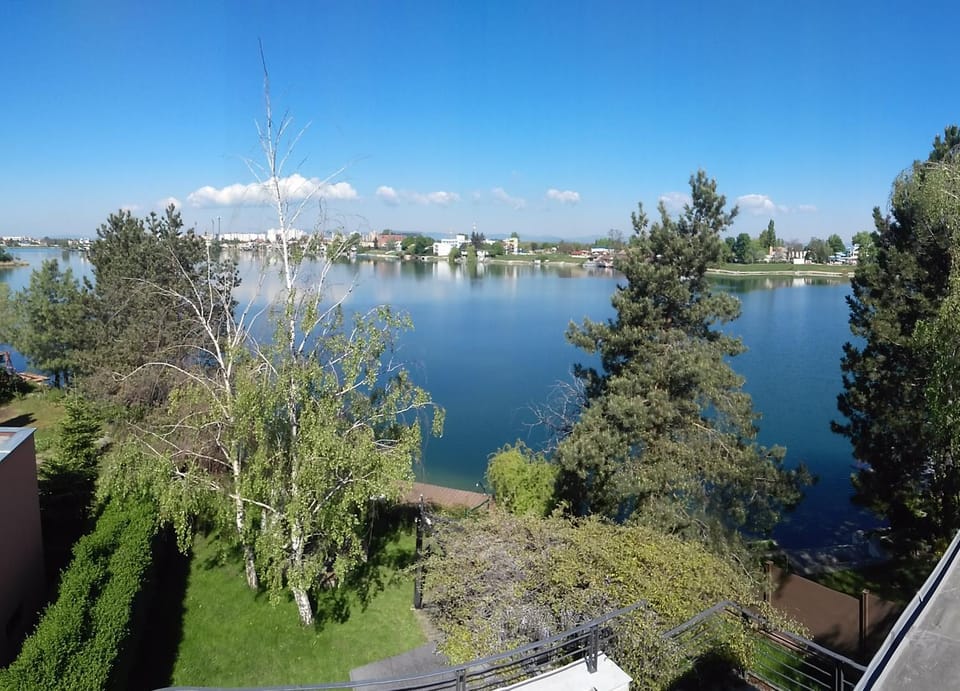 TopSenec-Lakeside Home House in Bratislava Region, Slovakia