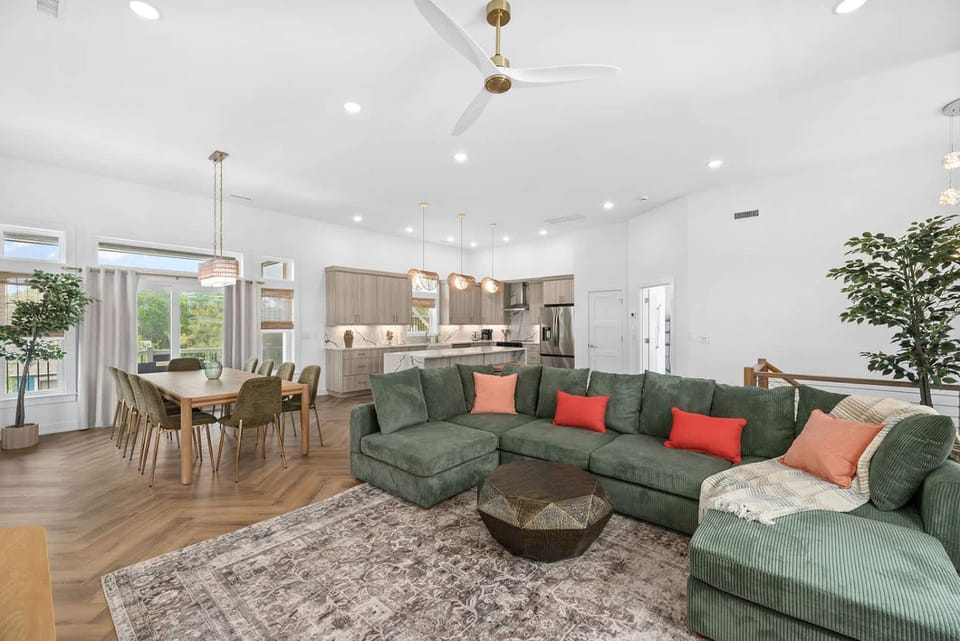 Sojourn Gemstone Saltwater Pool & Hot Tub House in Southern Shores