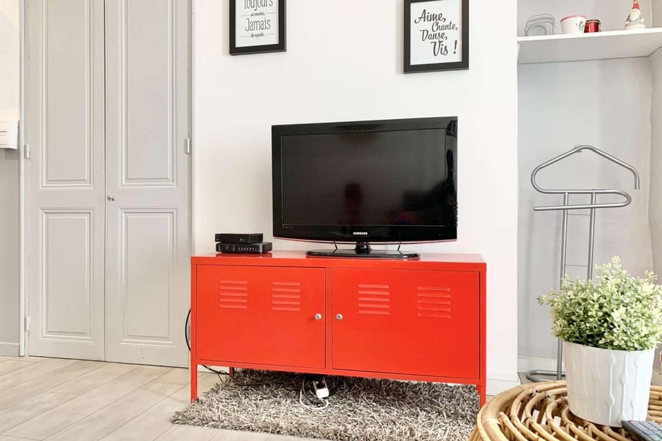 Communal lounge/ TV room, TV and multimedia