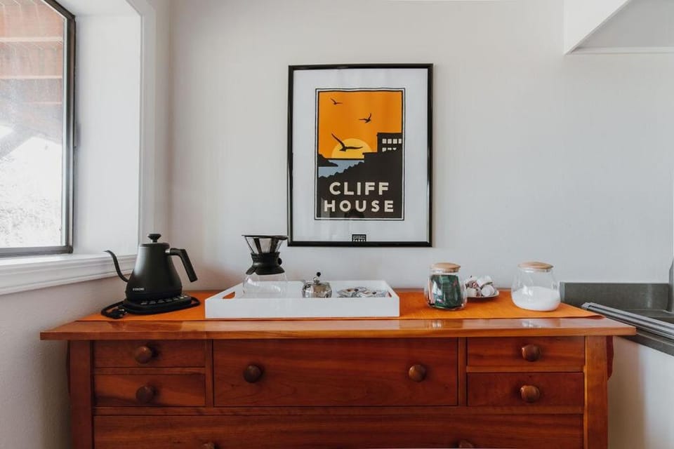 Coffee/tea facilities, Kitchen or kitchenette