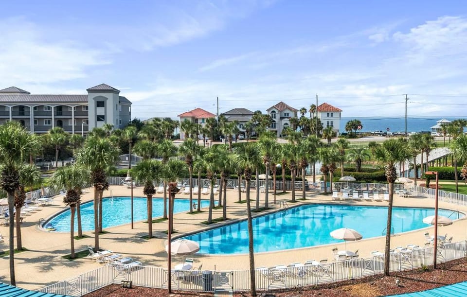 Amalfi Coast 423C- Ocean Stars & Stripes House in Miramar Beach