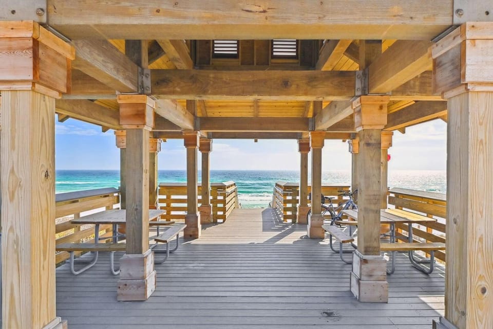 Amalfi Coast 423C- Ocean Stars & Stripes House in Miramar Beach