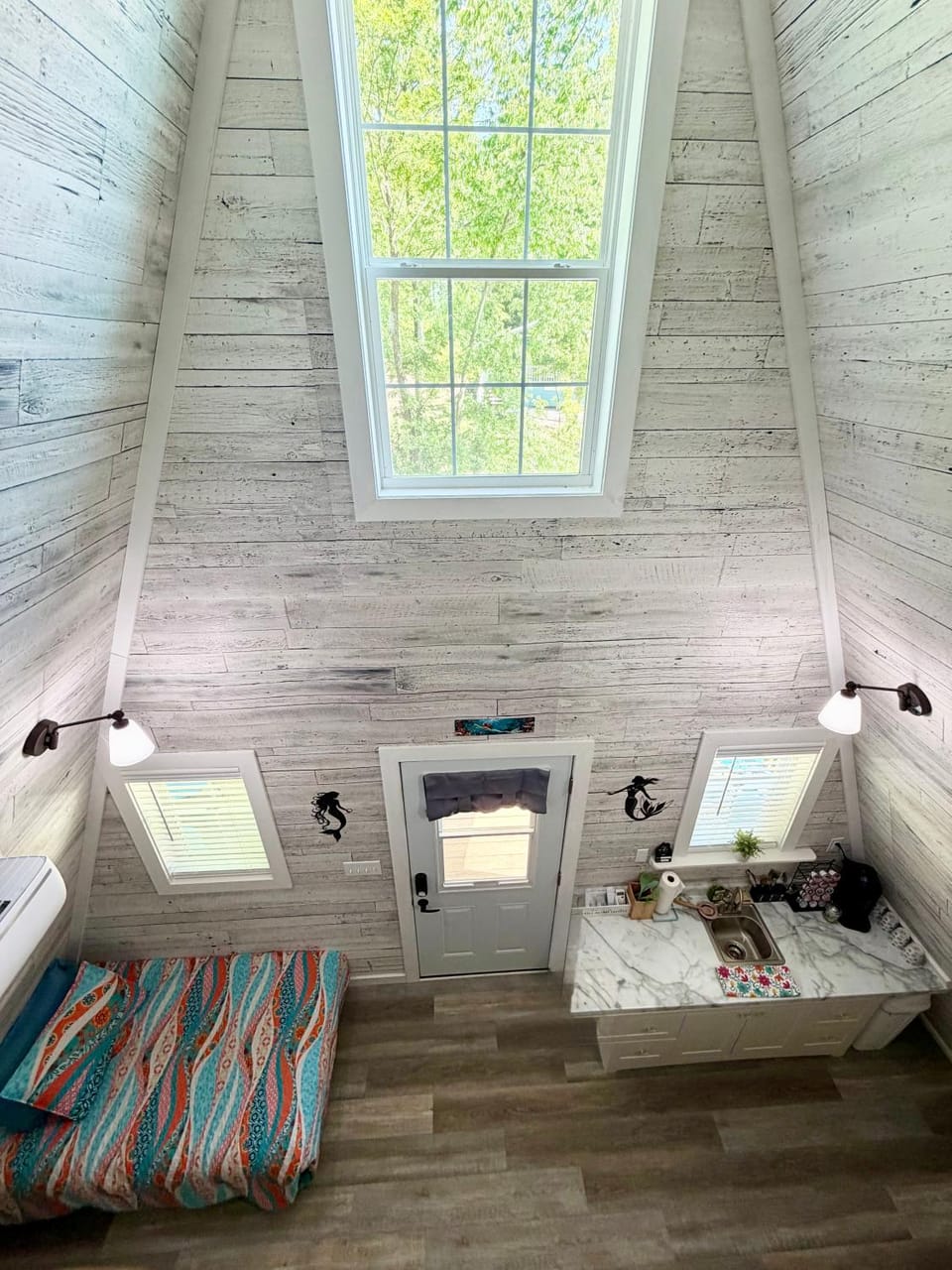 View (from property/room), Kitchen or kitchenette, Photo of the whole room, Bedroom