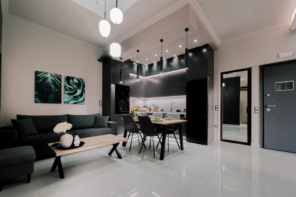 Living room, Dining area, kitchen
