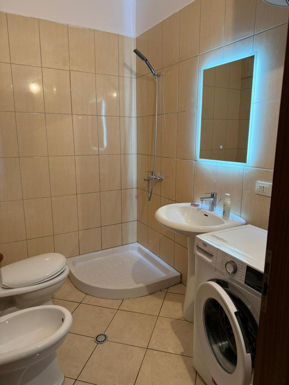 Koko Apartament Apartment in Tirana County, Albania