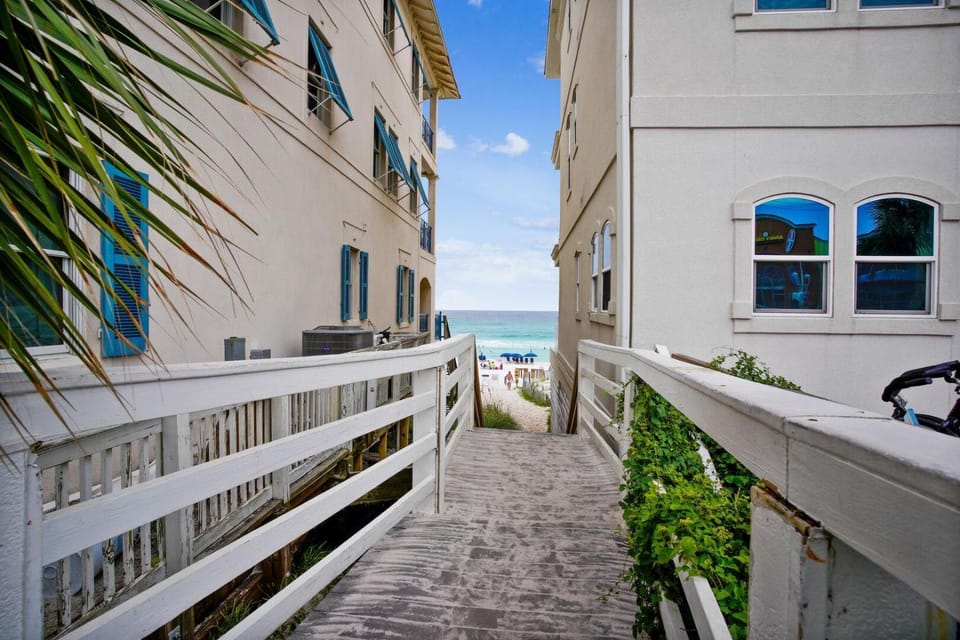 Salty Shores House in Miramar Beach