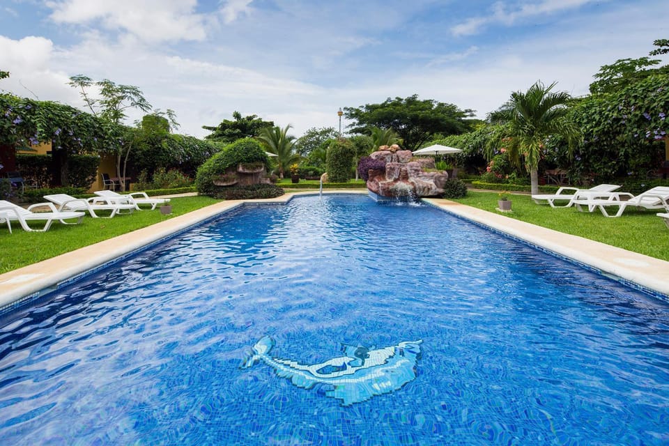 Swimming pool