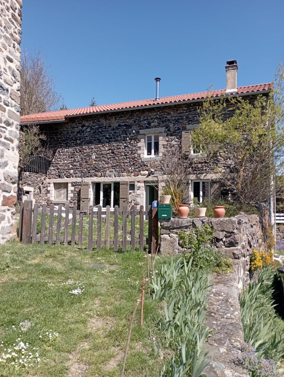 Au Coin Doux des Badioux Bed and Breakfast in Auvergne-Rhône-Alpes