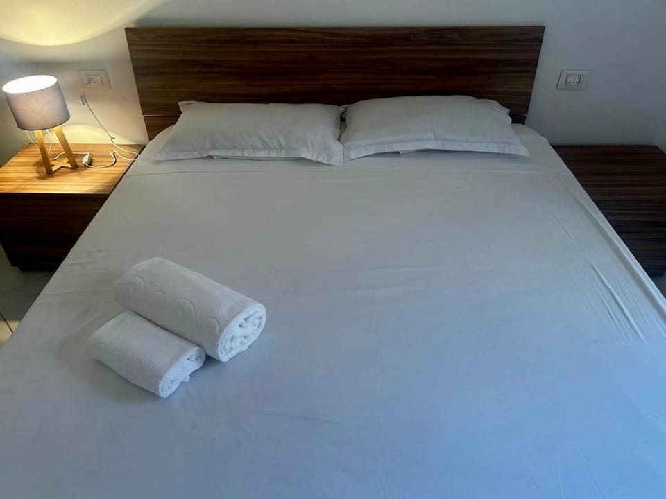 Ivory Moon Apartment in Santa Maria