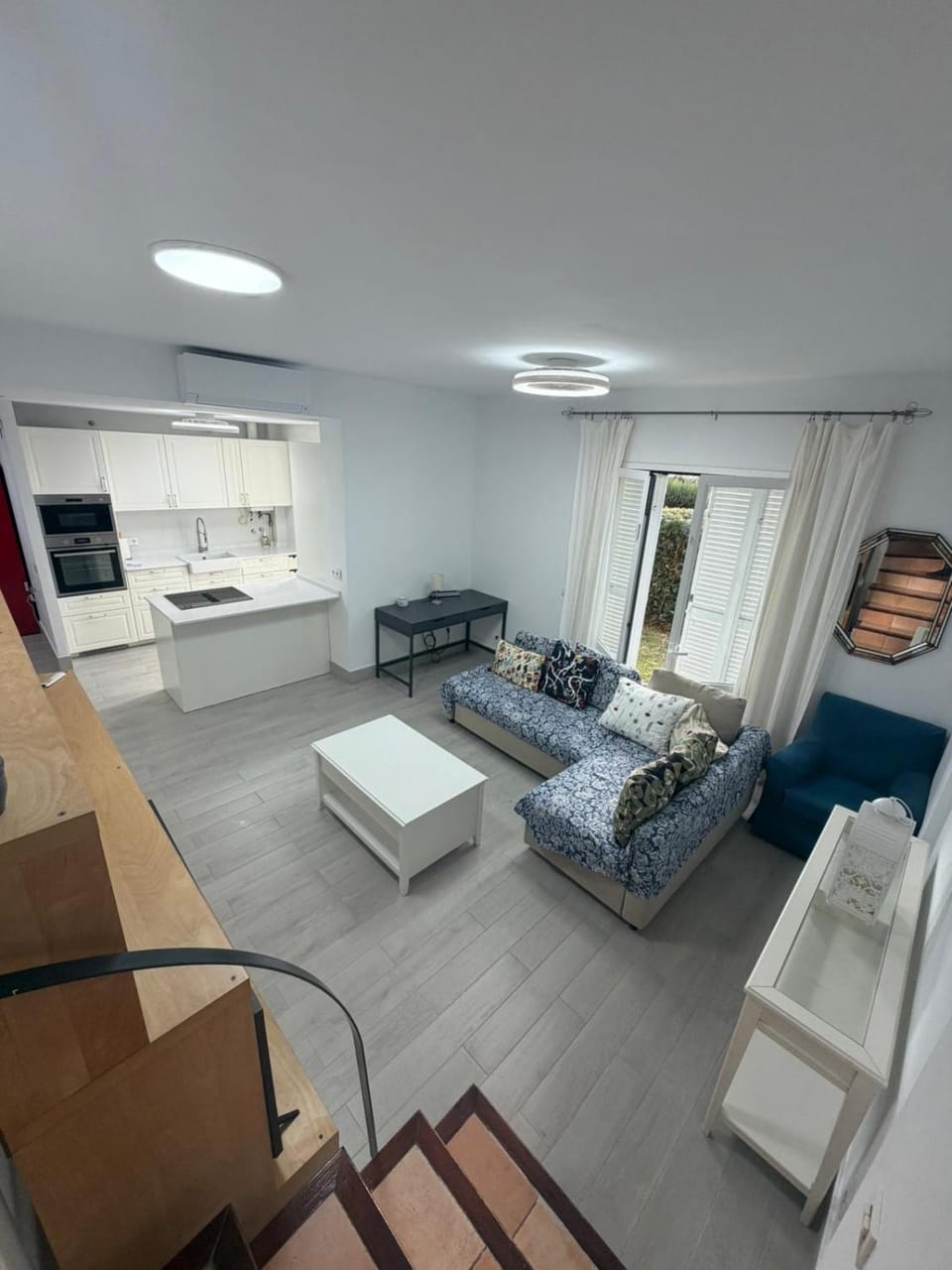 Communal lounge/ TV room