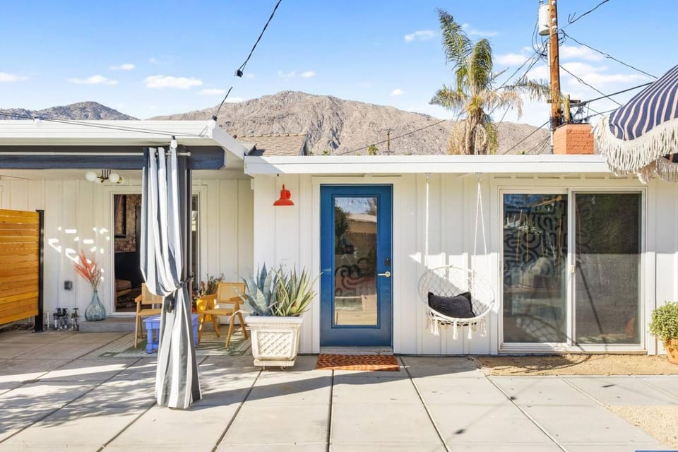 House of Funk Palm Springs Bed and Breakfast in Palm Springs