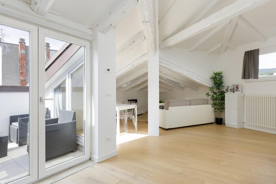 Lounge or bar