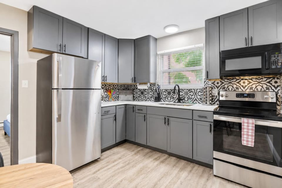 Morganford Unit 7 1BR Apartment Tower Grove South Apartment in Tower Grove South