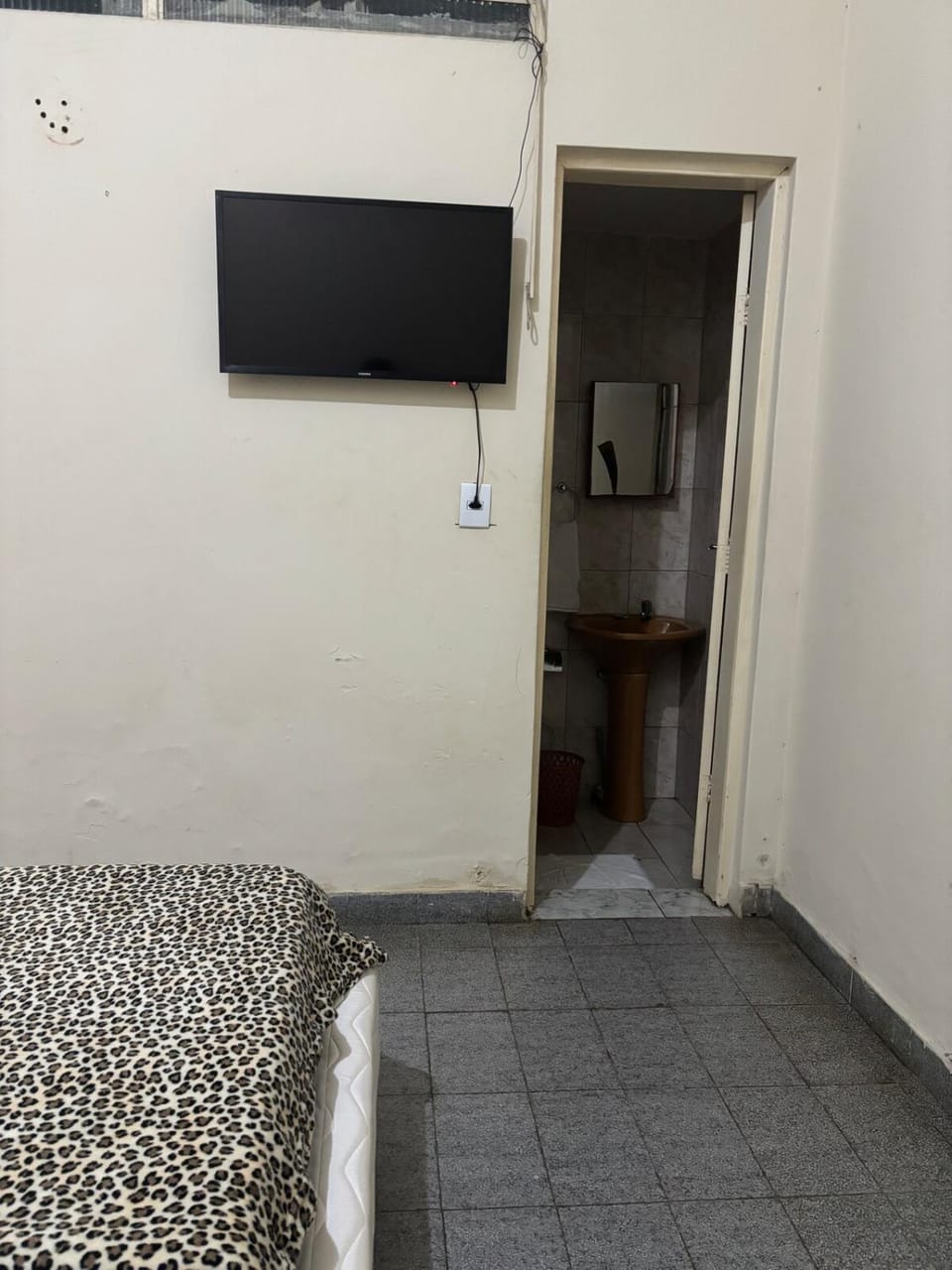 Kitnet Vila Isa Apartment in Governador Valadares