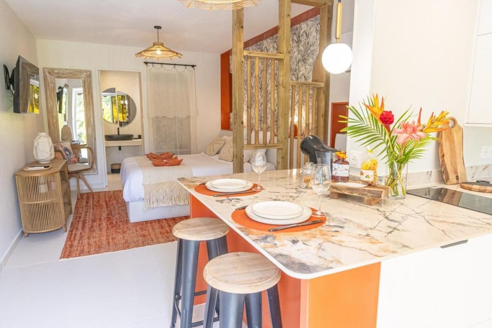 Studio Le Cosy Jungle & Piscine Apartment in Le Gosier