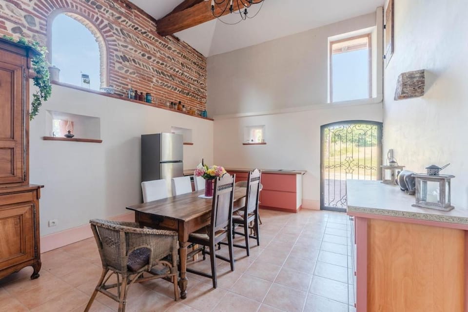Gîte Le Boucaou, charme et sérénité proche Toulouse House in Occitanie