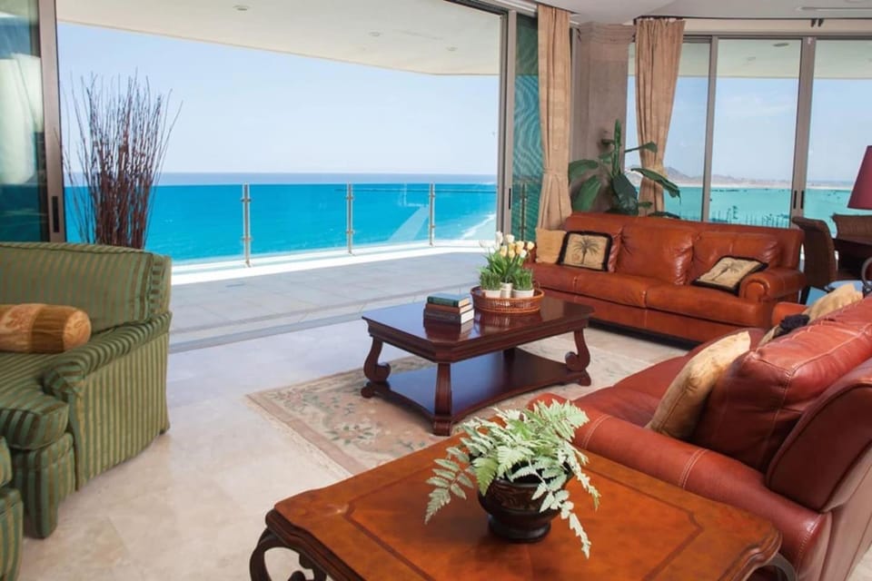End Unit Penthouse at Esmeralda Private Jacuzzi Apartment in Rocky Point