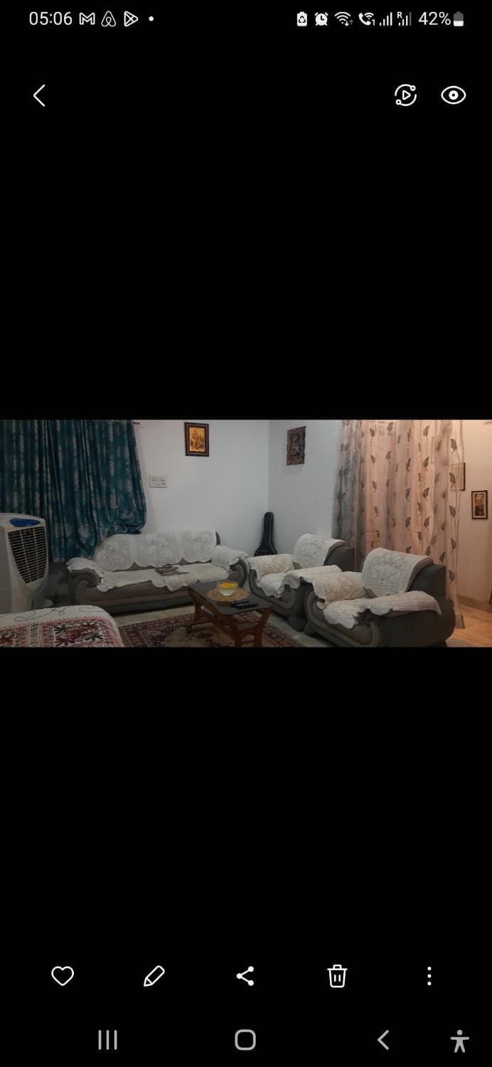 Seating area