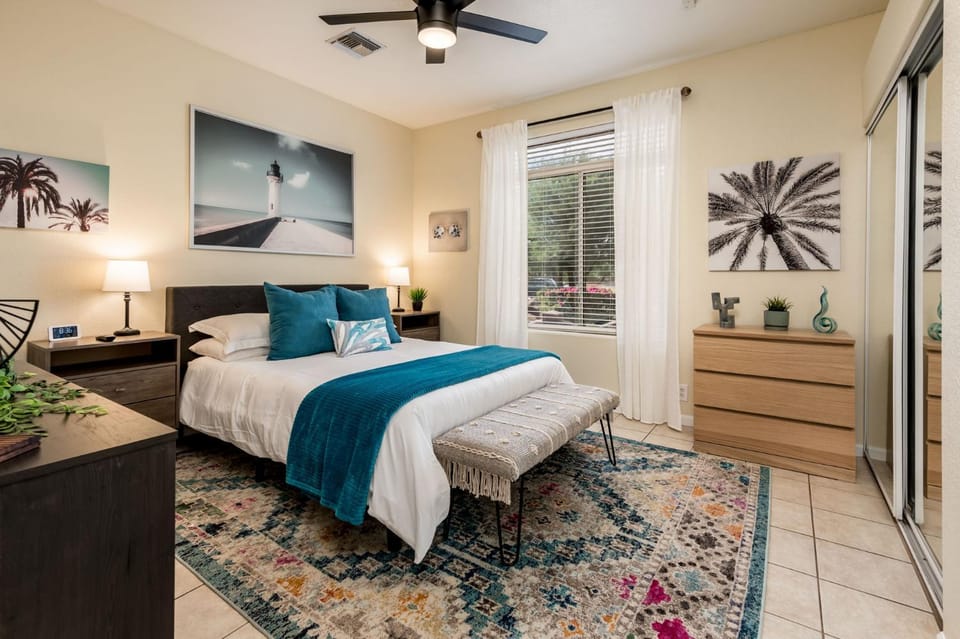 Peoria Oasis House in Glendale