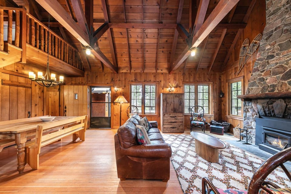 Mayfield Cabin by Tahoe Getaways - 4BR West Shore w Sauna & Bocce Ball Cabin in Lake Tahoe
