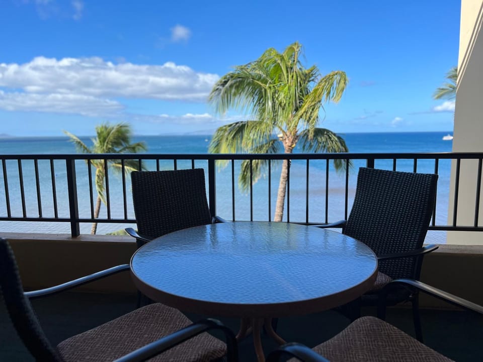 Sugar Beach Resort PH 40 Penthouse, Oceanfront Ocean View, A/C, Great Rates Apartment in Maalaea