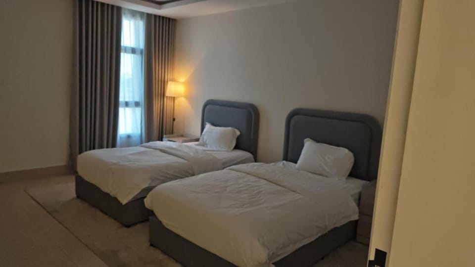 غرفتين وصالة بإطلالة على البحر Apartment in Al Khobar