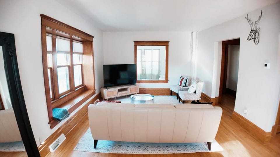 Echo and Edge 4 BR, 2 BA, 2100 sq ft, EV Charger House in Green Bay