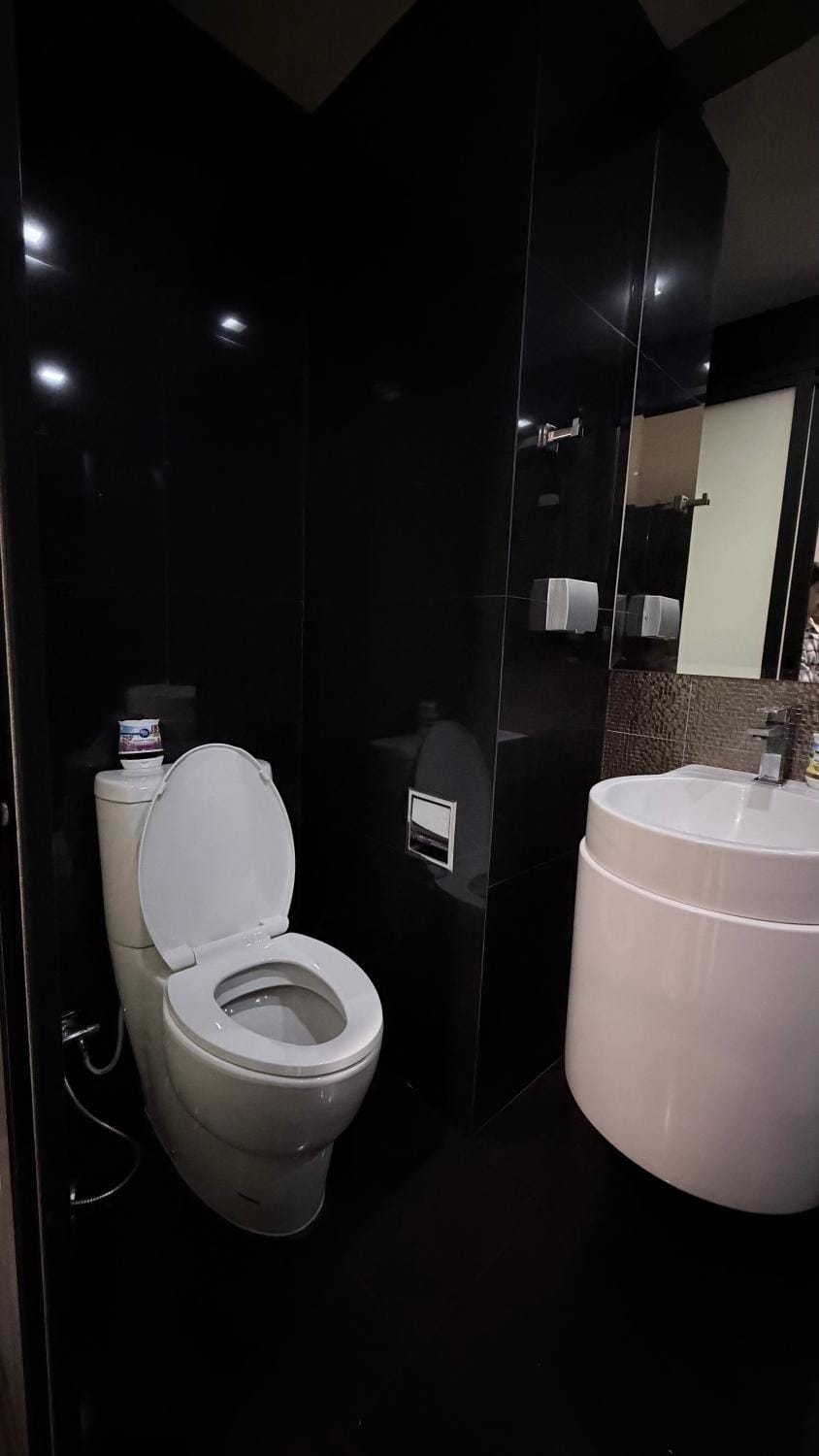 Thonglor BTS Bangkok Smart TV City center Apartment in Bangkok