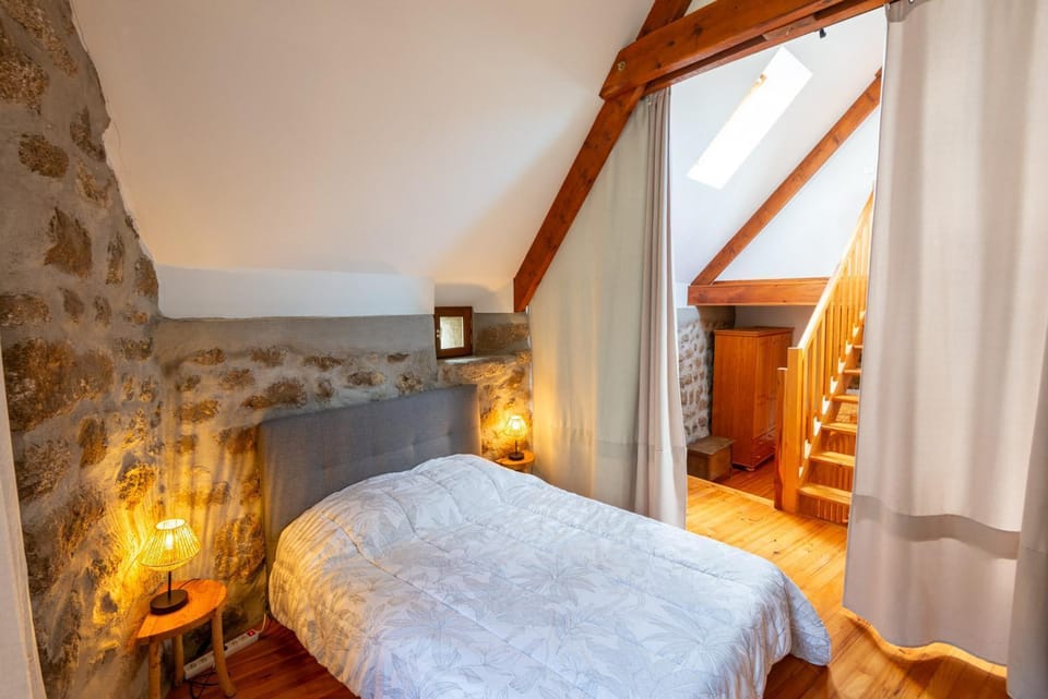 Au p'tit bonheur d'aubrac 5/7 personnes House in Occitanie