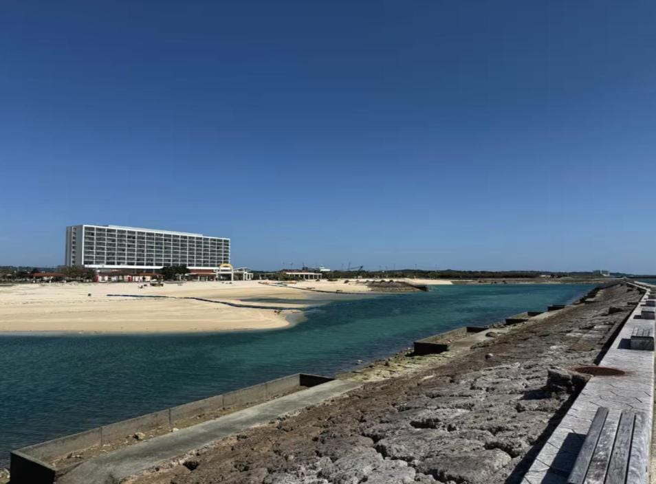 美々パレスー沖縄の伝統文化に出会う琉球モダンな隠れ家ー Apartment in Okinawa Prefecture