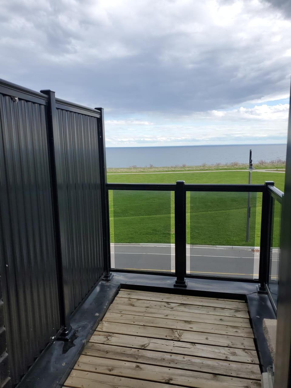 Lake breeze water view Apartment in Bowmanville