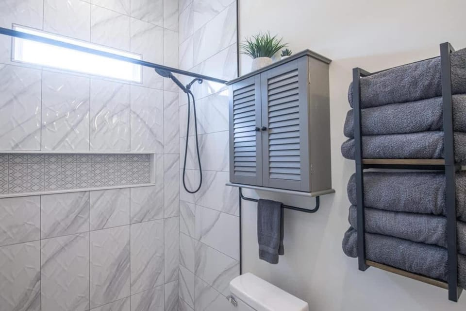 Bathroom, Bath