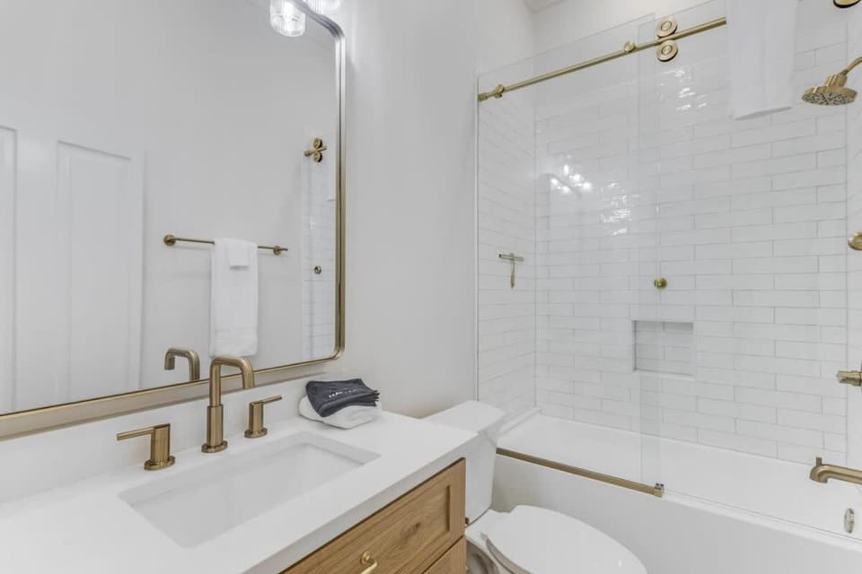 Bathroom, Bath