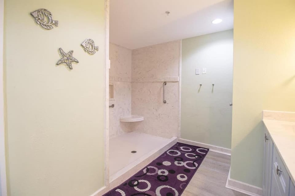 Bathroom, Bath