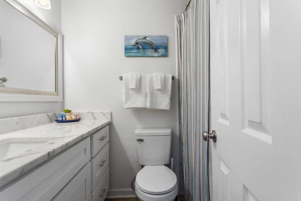 Bathroom, Bath