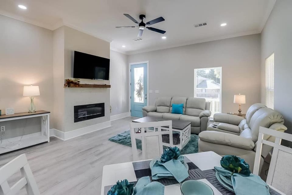 TV and multimedia, Living room, Seating area
