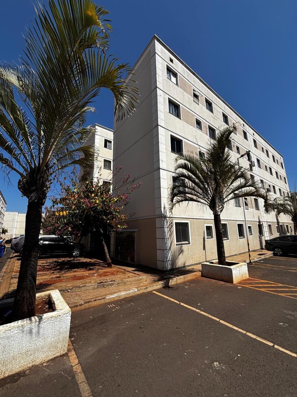 Apartamento Novo e Impecável - 2 quartos com Ar - Para até 6 pessoas - Elevador e 2 Garagens - Zona Sul - Próx Parque UNA e Uberlândia Shopping Apartment in Uberlândia