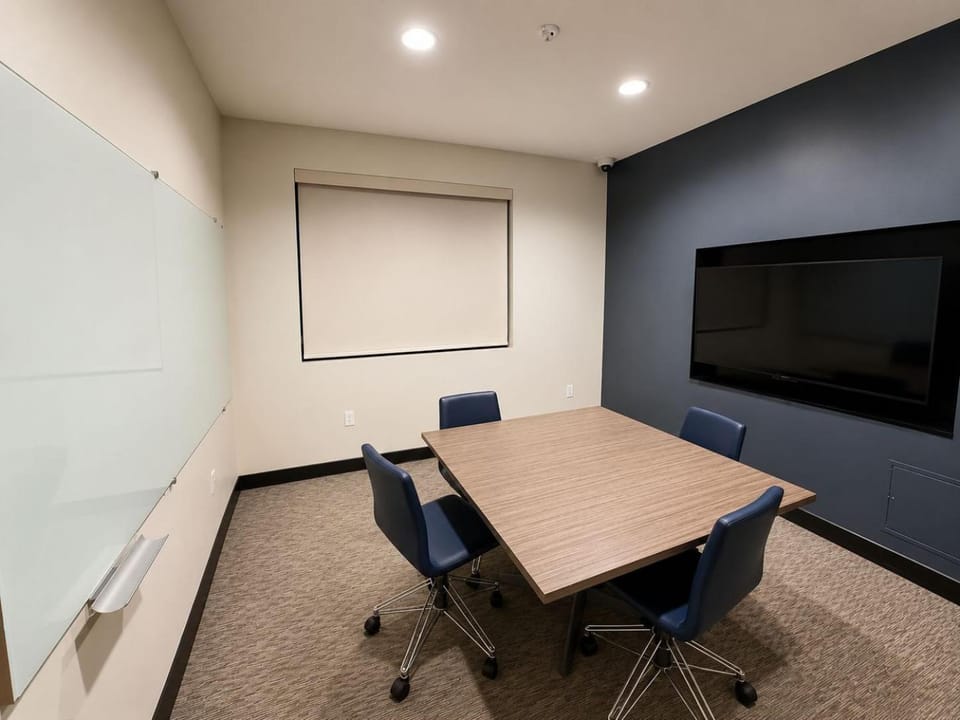 Meeting/conference room