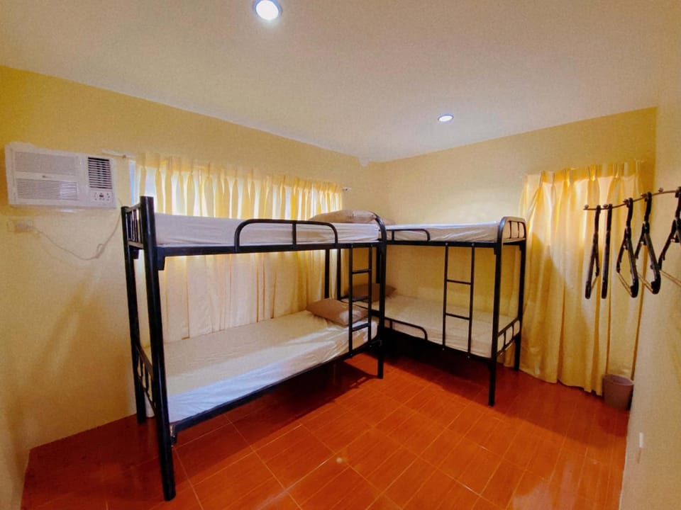Bed, Photo of the whole room, Bedroom, bunk bed