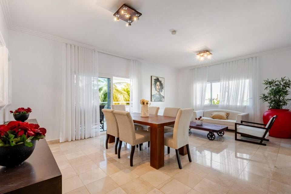 Beachfront, direct beach access Apartment in Punta Cana