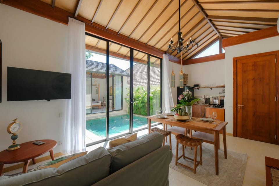 Tranquil New 1 BR Hideaway with Pool in Jimbaran Villa in Kuta Selatan