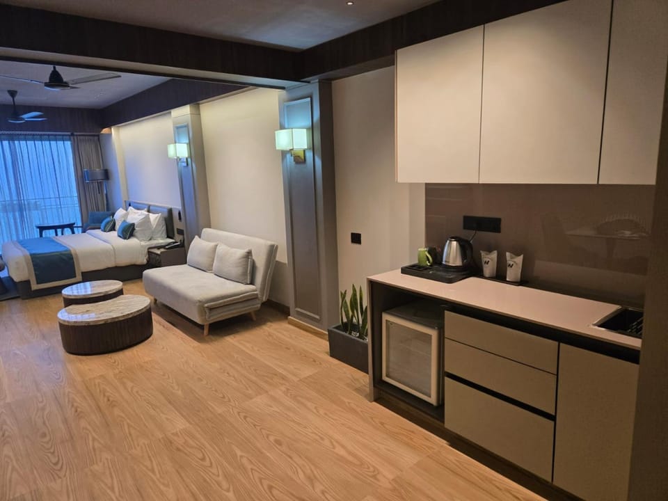 Kitchen or kitchenette, kitchen