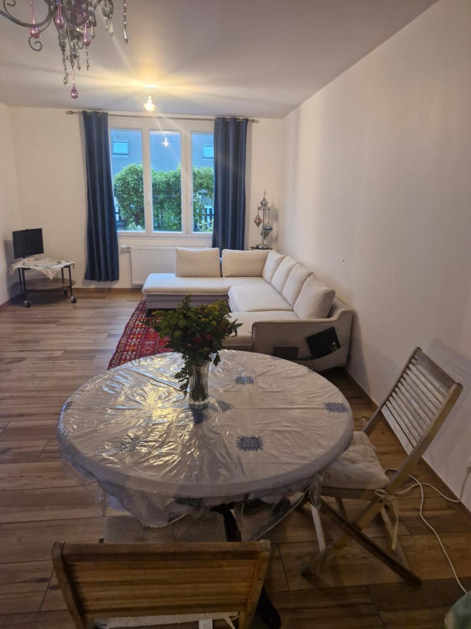 Communal lounge/ TV room