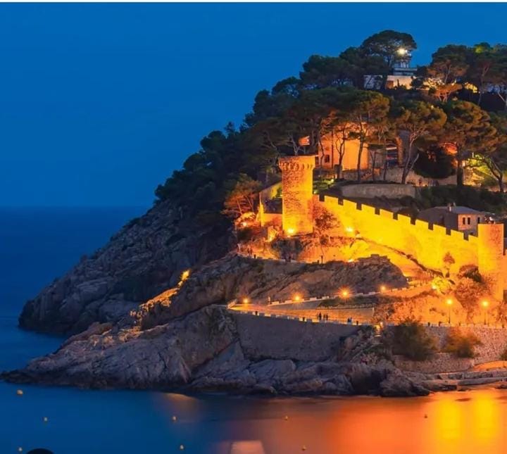 Tossa de Mar Sant Jordi Bed and Breakfast in Tossa de Mar