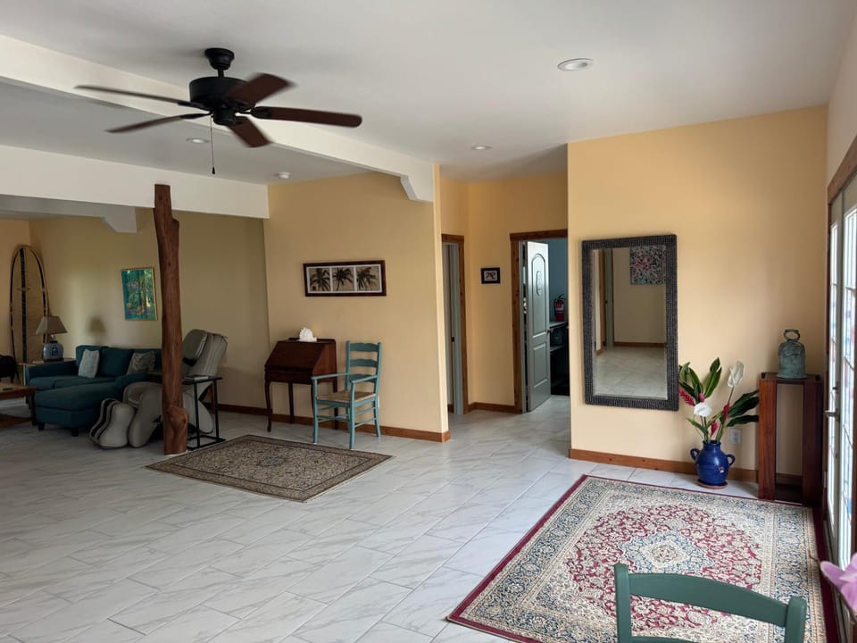 Living room, Bedroom, laundry
