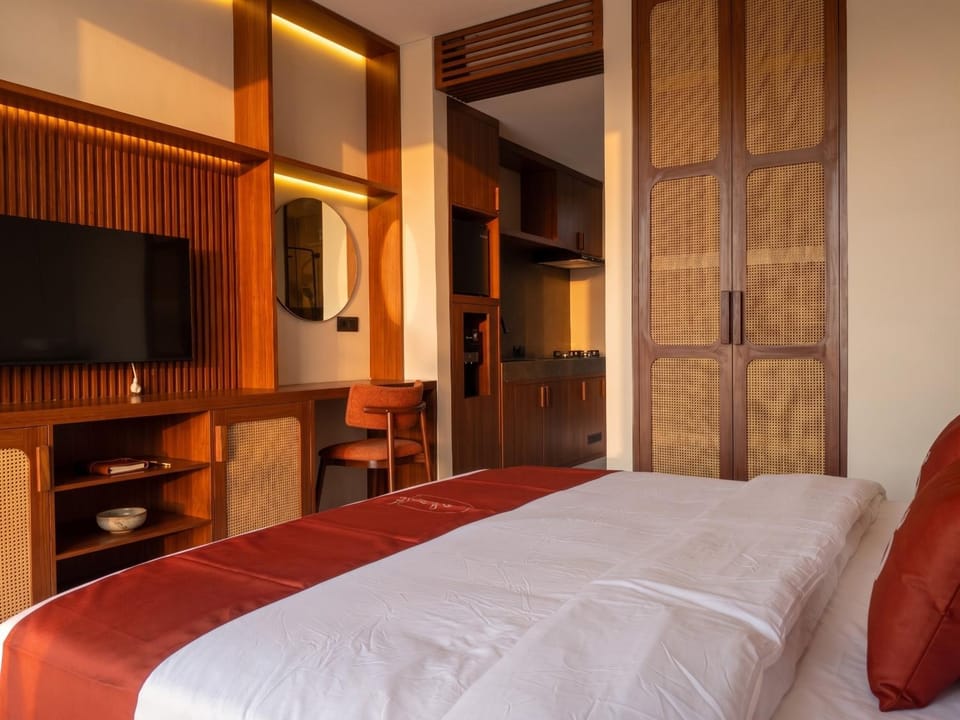 Bed, TV and multimedia, Photo of the whole room, Bedroom, wardrobe, air conditioner
