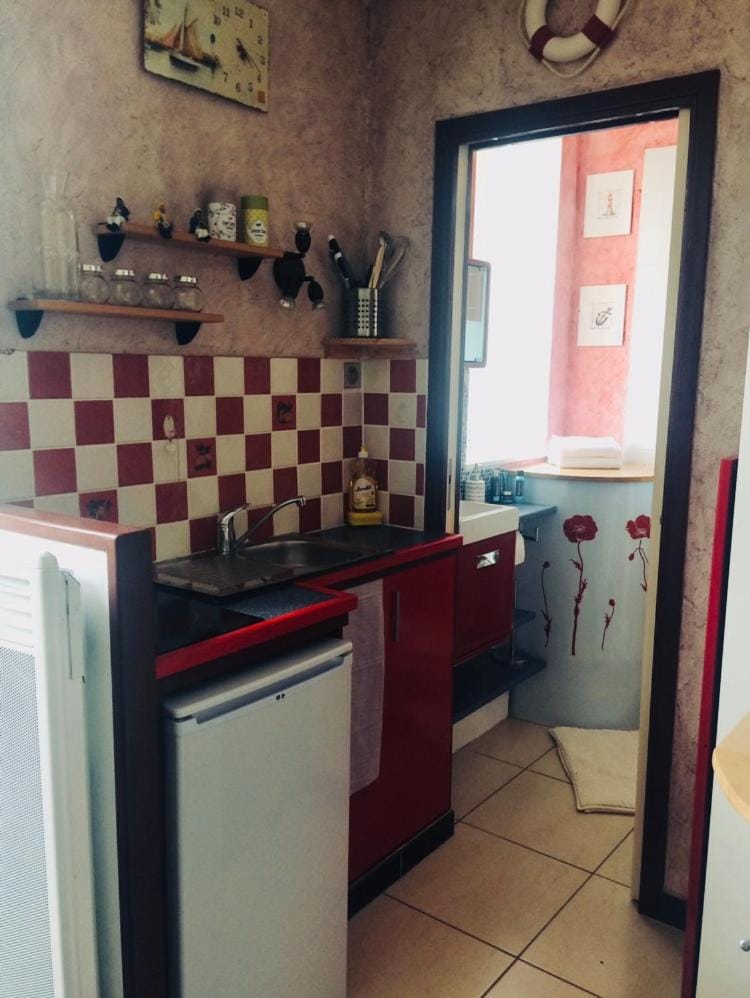 Studio entre plage et hyper centre Apartment in Brittany