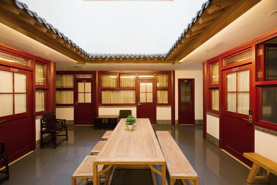 Communal lounge/ TV room