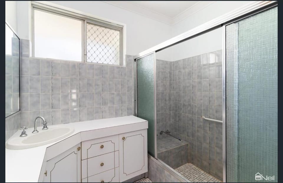 Kaveri Farm House - Room3 Bed and Breakfast in Kelmscott
