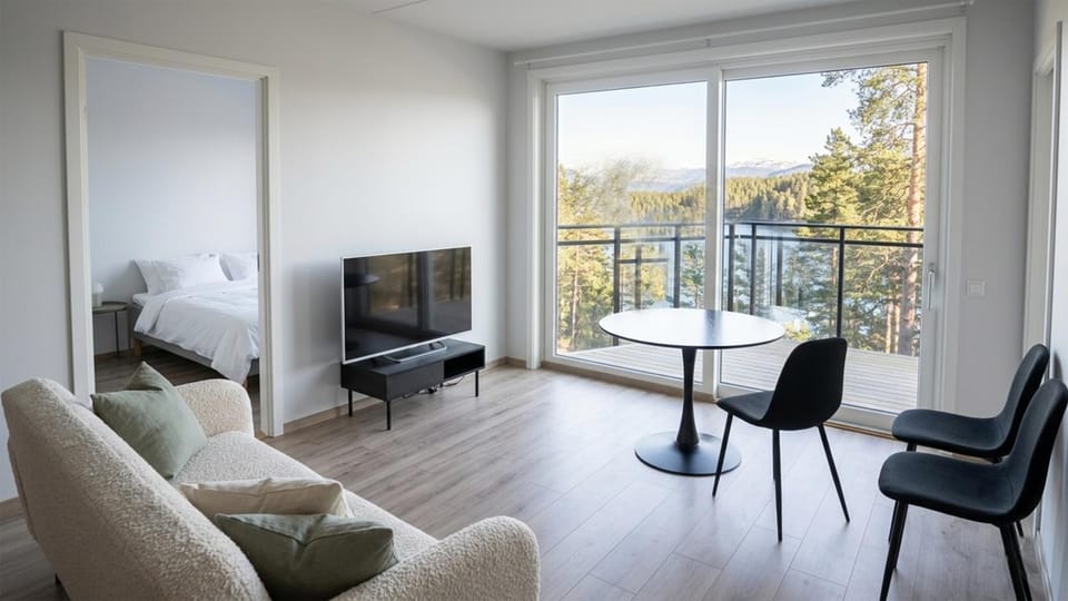 Communal lounge/ TV room, TV and multimedia, View (from property/room), Balcony/Terrace, Living room, Seating area, Evening entertainment